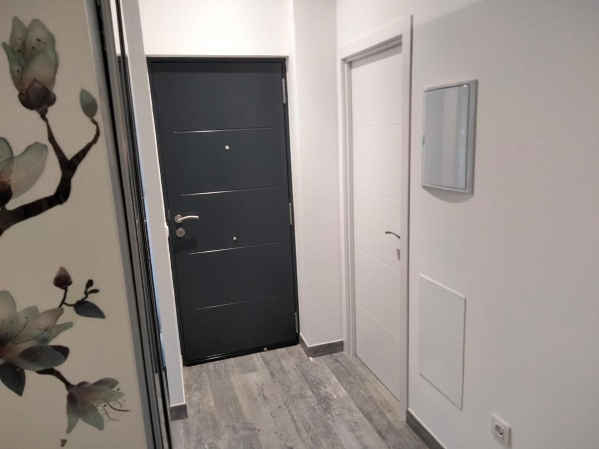 Loft La Calahorra Con Posibilidad De Aparcamiento Pregunta Por El Pack Mas Amor Кордова Экстерьер фото