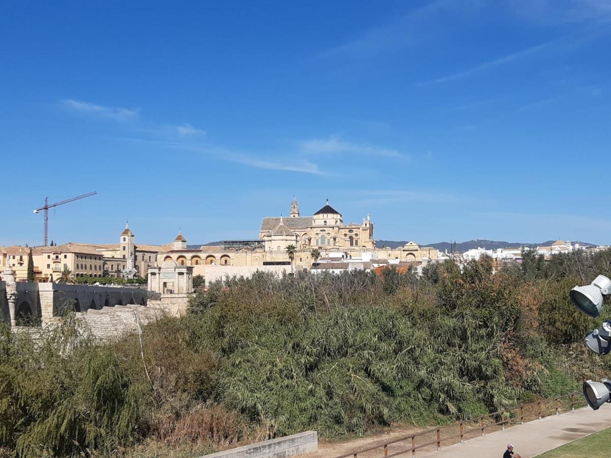 Loft La Calahorra Con Posibilidad De Aparcamiento Pregunta Por El Pack Mas Amor Кордова Экстерьер фото