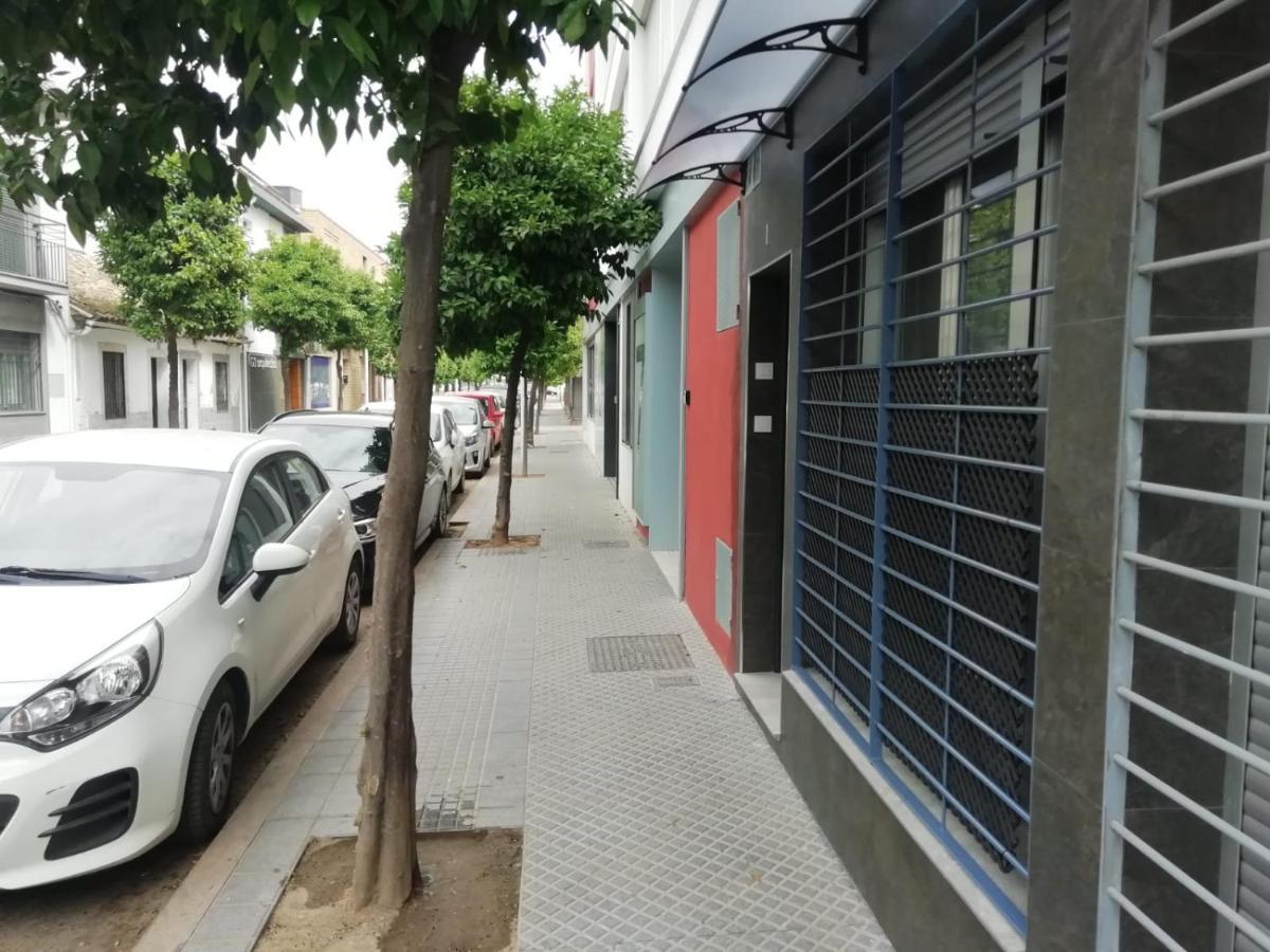 Loft La Calahorra Con Posibilidad De Aparcamiento Pregunta Por El Pack Mas Amor Кордова Экстерьер фото