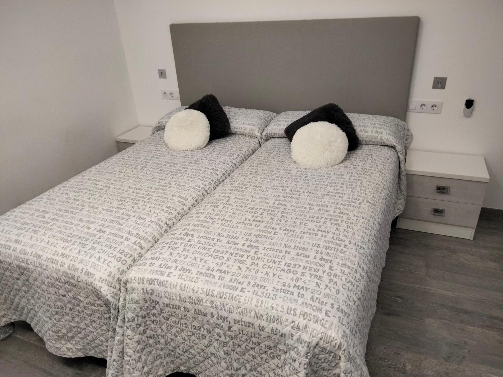 Loft La Calahorra Con Posibilidad De Aparcamiento Pregunta Por El Pack Mas Amor Кордова Экстерьер фото